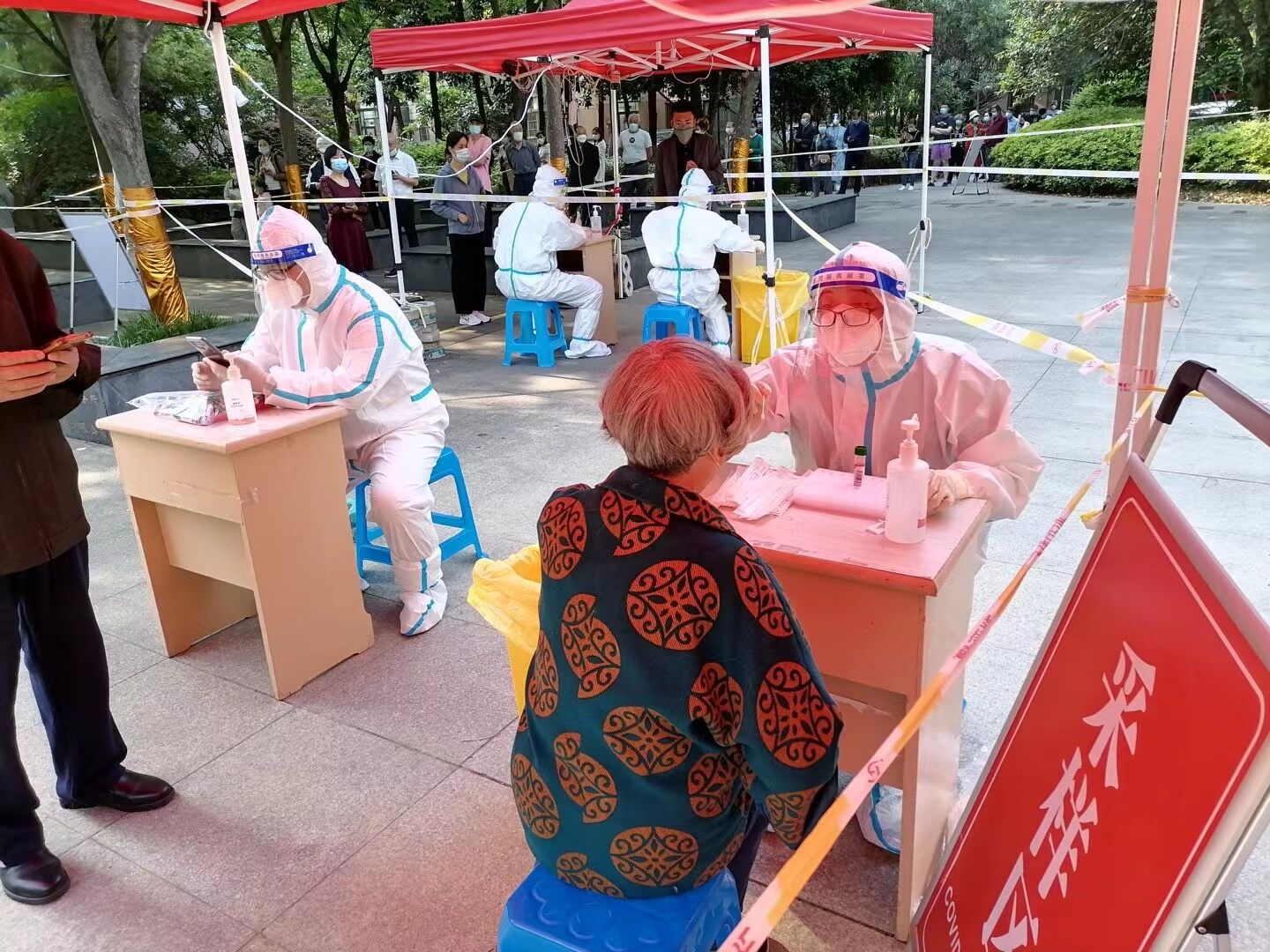 Грядет 15минутная прогулка до «кружка отбора проб» нуклеиновых кислот